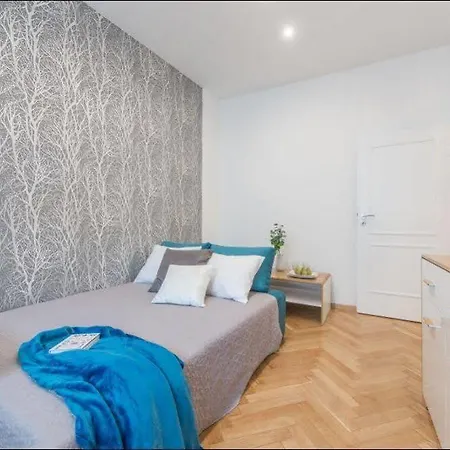P&o Metro Centrum Apartment *