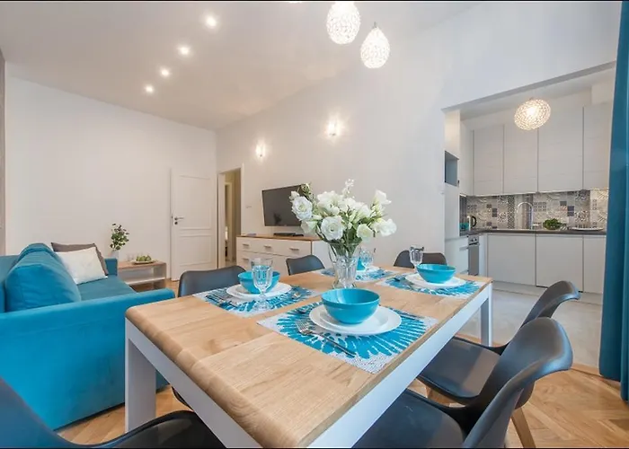 P&o Metro Centrum Daire Varşova