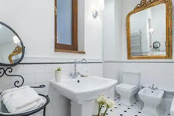 P&o Metro Centrum * Varşova